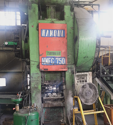 FORGING PRESS  750TON